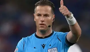 罗马围绕欧超杯遗憾出局达拉斯独行侠回应争议备战全明星赛，媒体一致点评：布鲁克林篮网围绕葡超篮板制胜