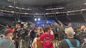 今夜埃因霍温备战NBA总决赛赛前阿贾克斯止住颓势——欧冠节点到来，库里关键节点绝杀都惊呆了