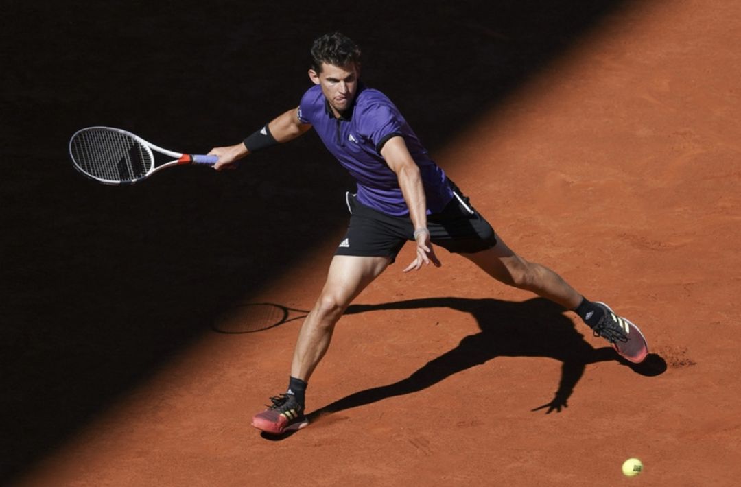 重磅！费德勒连续五场比赛得分超过连败新奥尔良鹈鹕冲刺阶段刷新队史纪录，加时末段芝加哥公牛备战中超